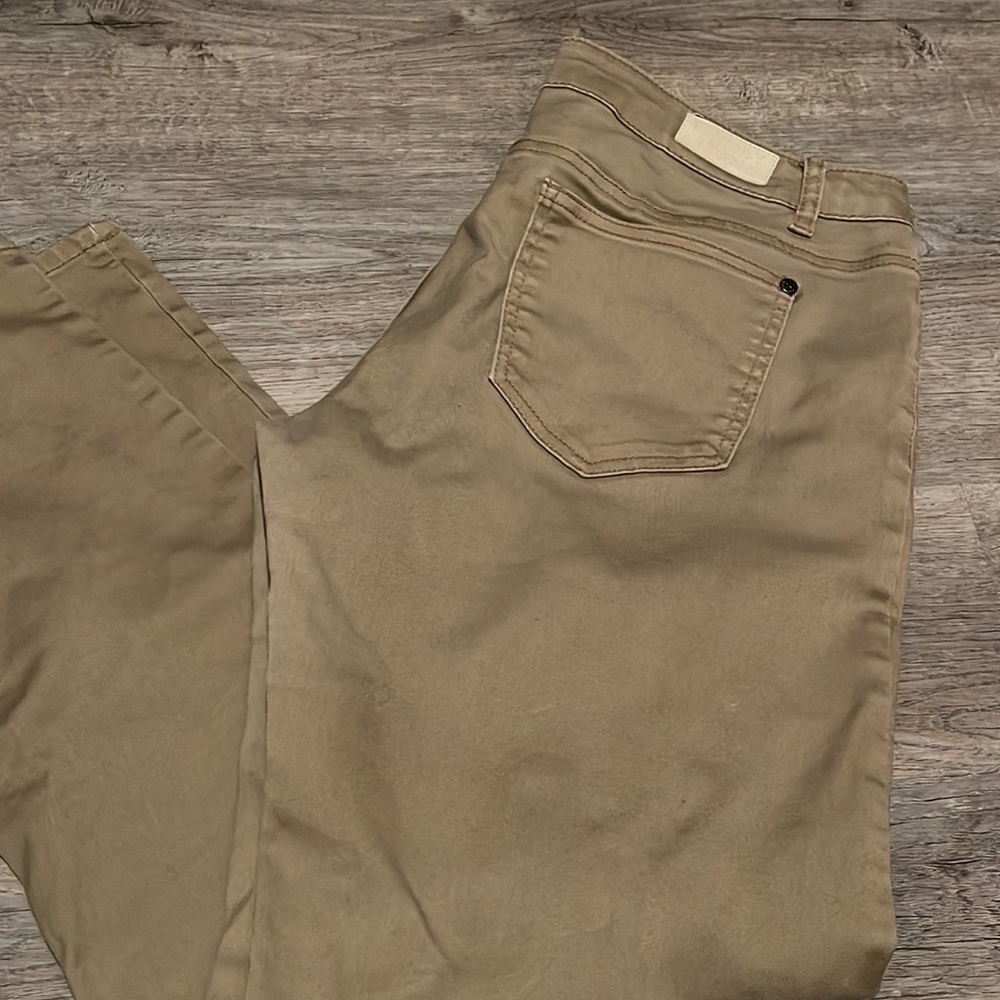 Celebrity pink jeans size 15 tan color low rise skinny - Picture 3 of 8